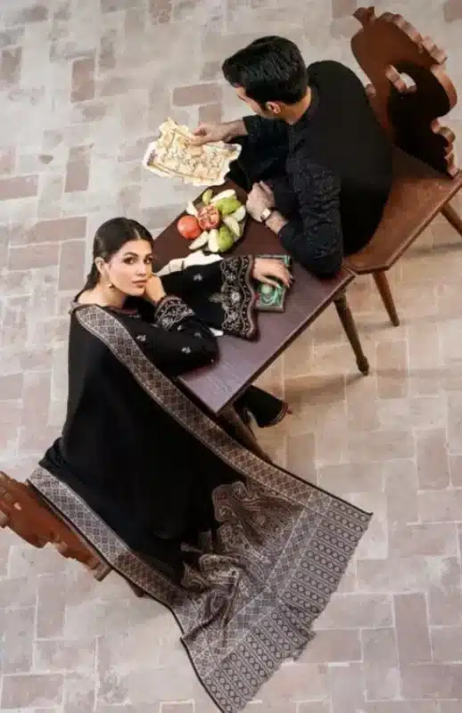 Izel Embroidered Lawn D 1006 – Bana Dora Swiss Voil