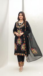 Aara Work Embroidered Lawn 2026 – Indian Chiffon Dupatta - Image 3