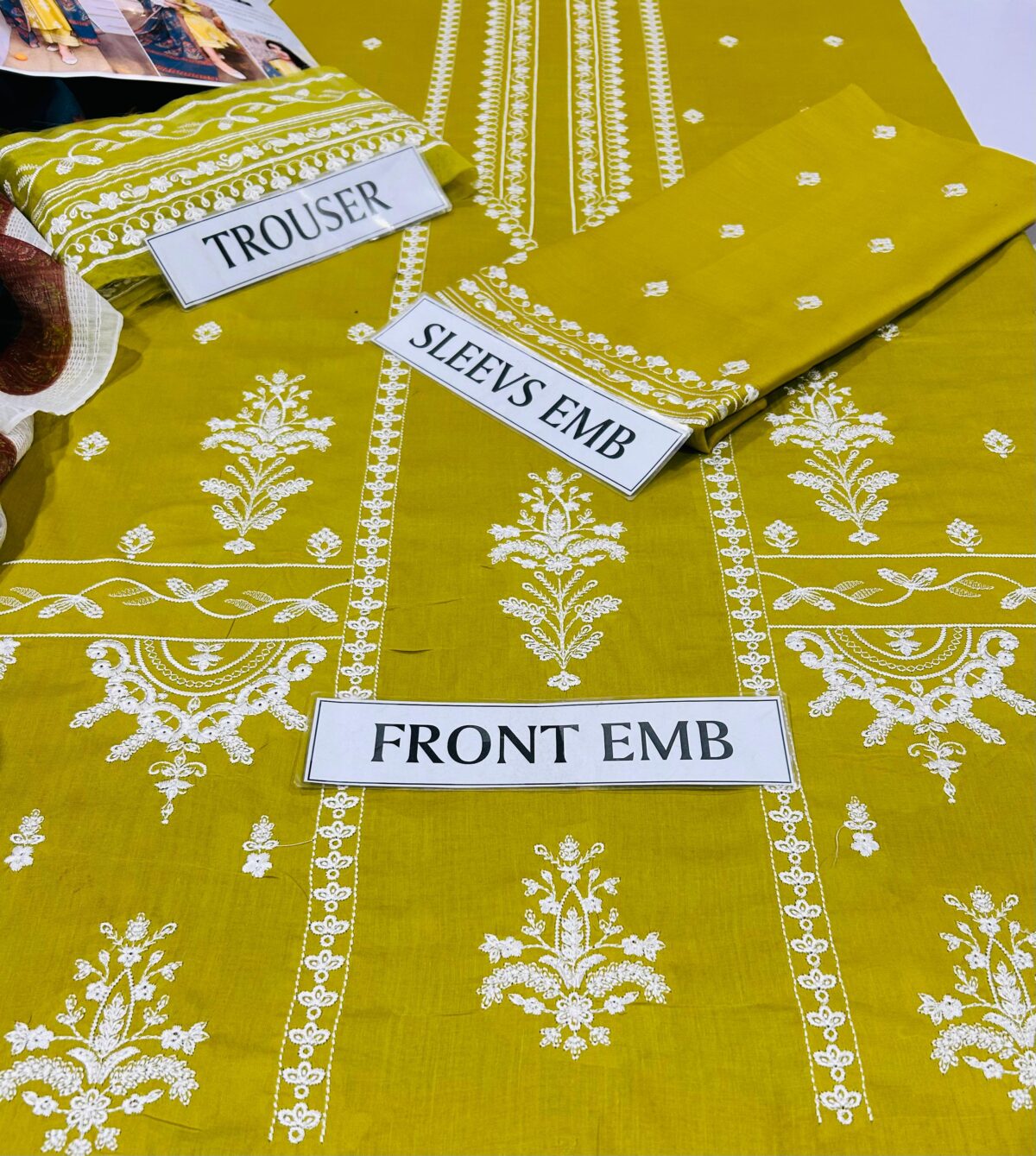 Urge Embroidered Lawn D-1002 – Digital Voil Dupatta 2026 - Image 6